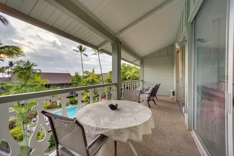 Steps to the Kona Coastline! Poolside Studio Apartment in Holualoa