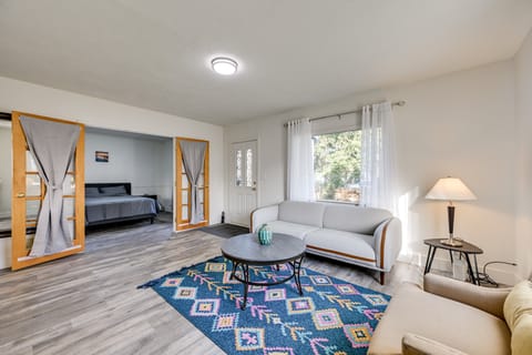 3 Mi to Auburn Station! Commuter-Friendly Home House in Auburn