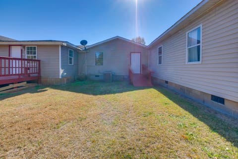 Countryside Escape, 8 Mi to FVSU & Main Street! Apartment in Georgia