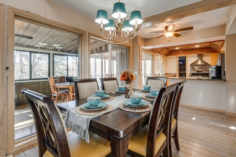 Hot Tub & Views! 'Squatch’s Place' in Blairsville House in Union County