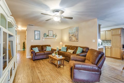 Route 66 Gem! Charming Litchfield Home w/ Yard House in Illinois