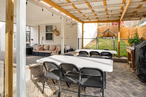 Backyard Retreat! Extended Stay in Nashville House in Nashville