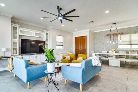 Heated Pool + Game Room! Seminole Family Getaway House in Seminole