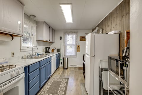 Year-Round Chain of Lakes Retreat! Northwoods Home House in Wisconsin