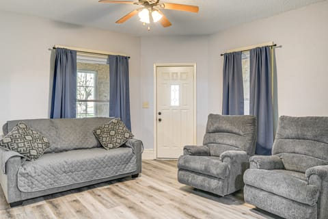 Nature Lover’s Retreat By the High Trestle Trail! House in Iowa