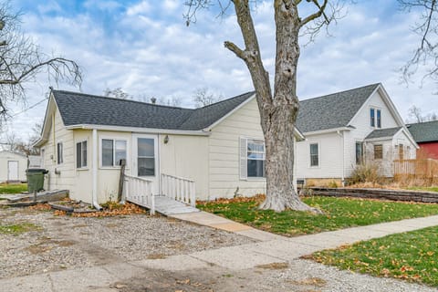 Half-Mi to High Trestle Trail! Iowa Adventure Base House in Iowa
