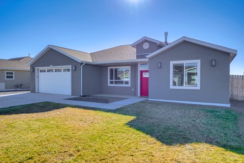 < 1 Mi to Rio Grande Trails: Quiet Alamosa Escape House in Alamosa