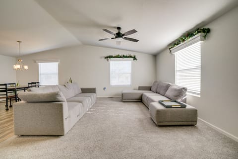 Explore Temecula Wine Country! Mtn-View Home House in Wildomar