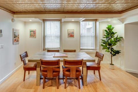 Walk to Athens Riverfront Park! Modern-Retro Apt Apartment in Athens