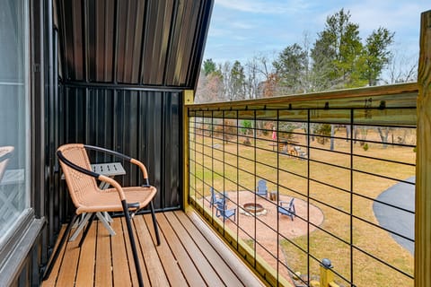 Cozy A-Frame Cabin: Steps to Lake Camelot Beach! House in Wisconsin