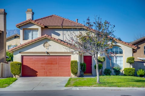 Family Home w/ Hot Tub! 2 Mi to Dtwn Riverside House in Riverside