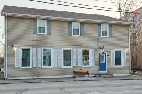 Comfy, Freshly Remodeled Apt Near Nauvoo Temple Apartment in Nauvoo