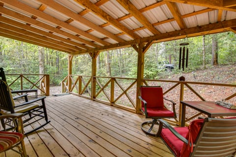 Hike & Fish: Wooded Cabin Near Downtown Helen House in White County