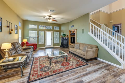 Napa Nearby! Large Home w/ Hot Tub & Dtwn Access House in Fairfield