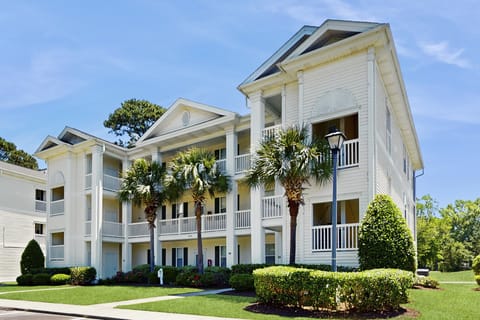 Golf Course Condo w/ Pool & Tennis in Myrtle Beach Apartment in Carolina Forest