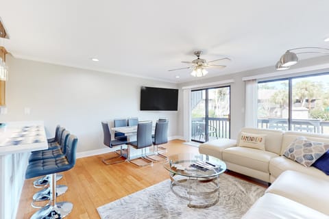 Lanai Village Condo w/ Pool & Tennis! Dog Friendly Apartment in Diamondhead