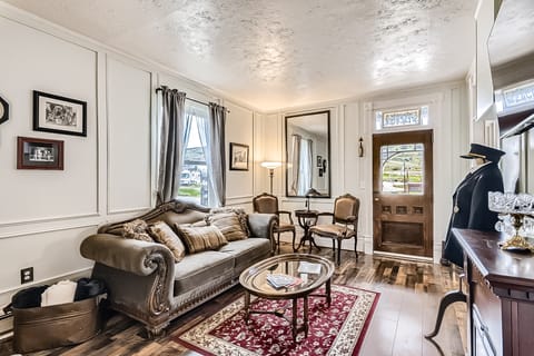 1 Mi to Casino! Historic Cripple Creek Home House in Cripple Creek