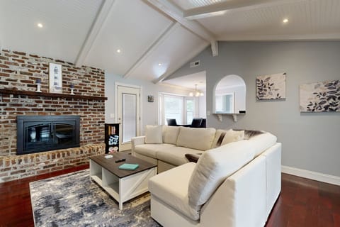 Bring Your Pup! Goose Creek Home w/ Private Pool House in Goose Creek