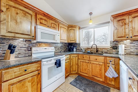 Mtn-View Pocatello Home Near Town & Trails House in Pocatello