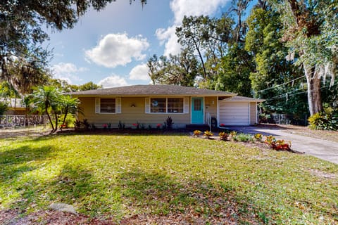 Steps to Dtwn! Dog-Friendly 'Mount Dorable' Haven House in Mount Dora