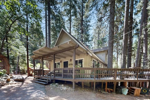 4BR Family-Friendly Mountain Home House in Dorrington