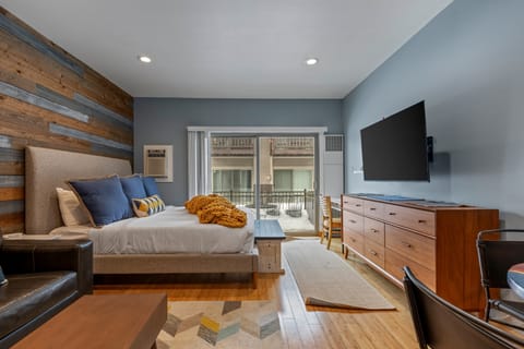 Pool & Hot Tub Access: Park City Studio w/ Balcony Apartment in Park City