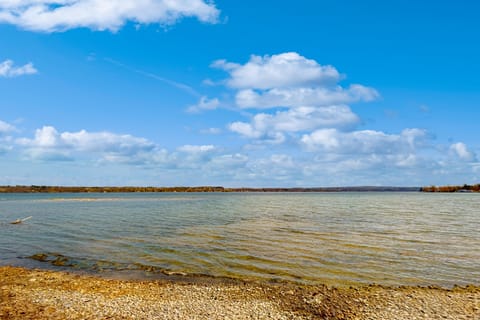 Dock! Waterfront Owasco Lake 'Moon Rise House' House in Cayuga Lake
