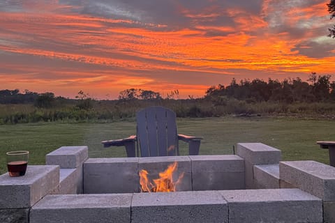 Waterfront Views! Countryside Cabin in Clermont House in Groveland