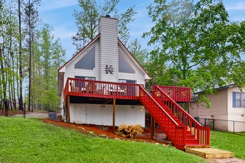 Lakefront Eatonton Haven w/ Dock: Bring Your Boat! House in Lake Sinclair