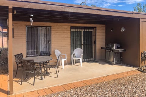 Mtn-View Home w/ Large Yard & BBQ in Sierra Vista! House in Sierra Vista