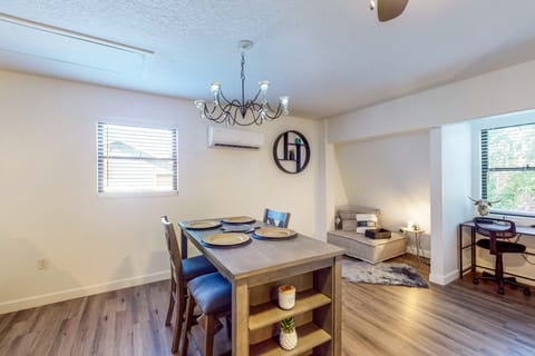 Dog-Friendly Apt w/ Fenced Yard in Winter Park Apartment in Orlando