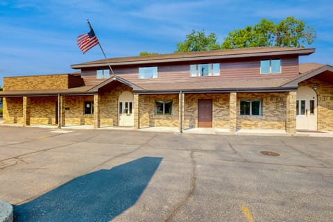 Cozy, Walkable Helena Apartment! Dogs Welcome Apartment in Helena