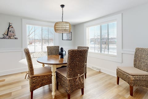 Walk to Beach & Dtwn East Tawas! Lake-View Retreat House in East Tawas