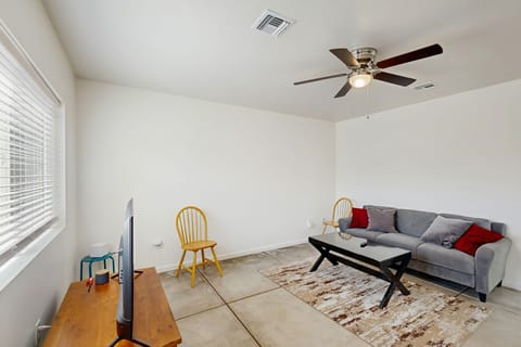 Dog-Friendly Getaway w/ Yard in Tucson! House in Catalina Foothills