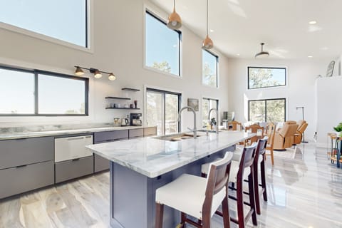 Modern, 35-Acre Mtn Escape in Cedaredge! House in Colorado