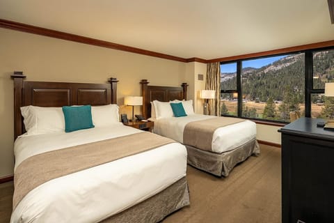 Valley Vistas, Resort Perks: Everline Studio Condo Apartment in Palisades Tahoe (Olympic Valley)