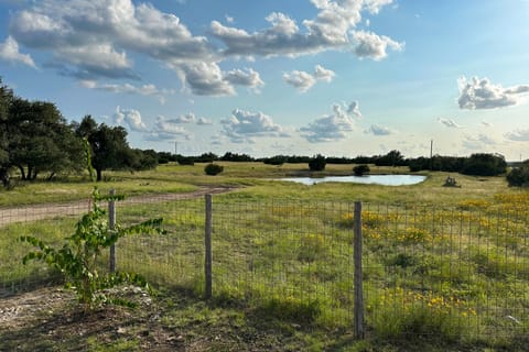 Modern Tiny House in Hill Country w/ Covered Patio Apartment in Rio Grande