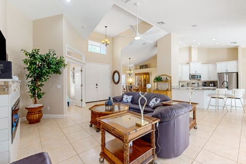 Golfer's Oasis w/ Pool in Black Diamond Ranch! House in Florida