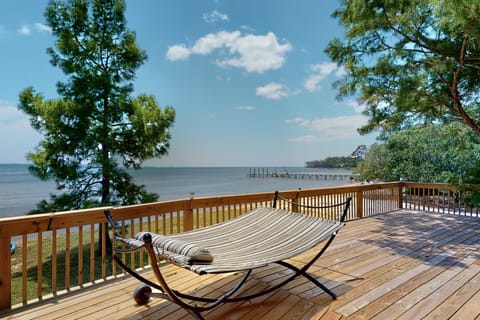 Waterfront Family Retreat on Choctawhatchee Bay! House in South Walton County