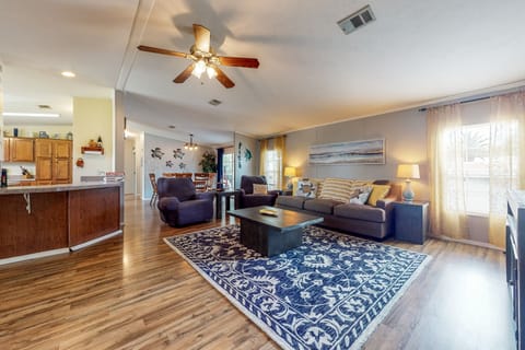 Boat Dock! 'Sunshine House' on St. Johns River House in Astor