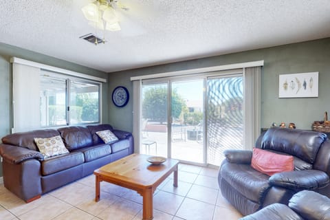 Long-Term Stay in Sun City! Lovely Home w/ Patio House in Sun City