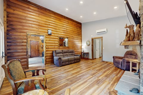 Georgia Mtn Retreat! Cabin Near Cloudland Canyon House in Alabama