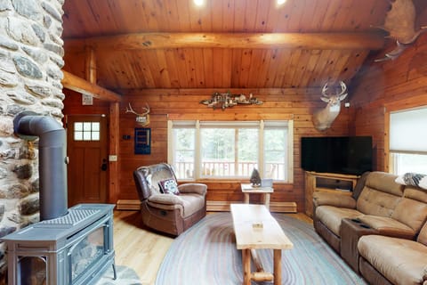 Wooded Family Retreat! 11 Mi to Acadia Entrance House in Trenton