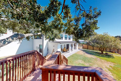 Escape the Heat! Lakefront Paradise in Mount Dora House in Mount Dora