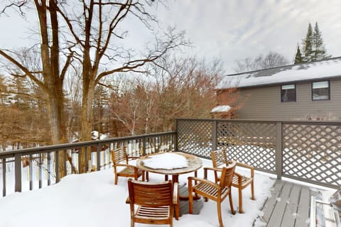 < 1 Mi to Lake George! Family Retreat w/ Deck House in Bolton Landing