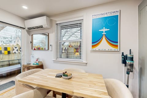 Near Beach & Commercial Street! Couples Retreat Apartment in Provincetown