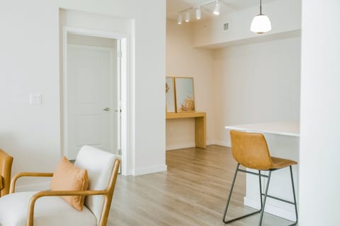 Walk to World Cup at Hard Rock! Chic Home w/ Pool Apartment in Miami Gardens