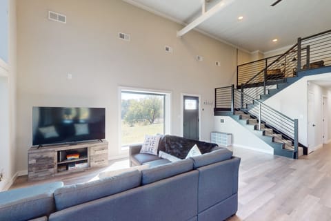 Lakefront Oasis w/ Water Toys! Breckenridge Home House in Texas