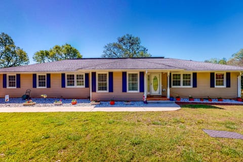 Danielsville Home on Sprawling Acreage w/ Views! House in South Carolina