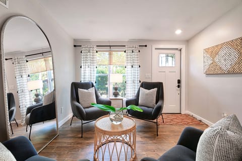 Near Old Naples! Coastal Escape w/ Furnished Patio House in East Naples